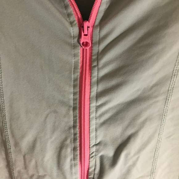 Turquoise sweater with pink zipper - Picture 3 of 4